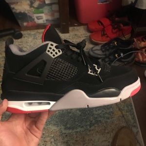 🚨Bred 4s🚨